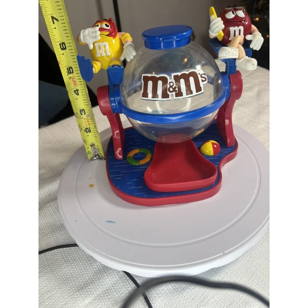 M&M's Vintage Beach Lifeguard Candy Dispenser with Red M&M & Yellow Peanut